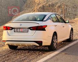 نيسان ألتيما